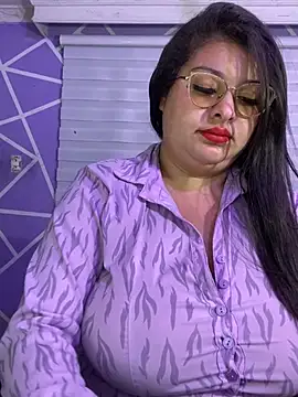 Snapshot of MiiaaJoness chatting on 02-03-26, 06:40 MiiaaJoness online show from 02-03-26, 06:40