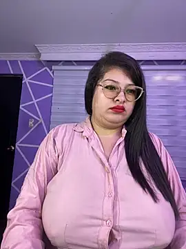 Snapshot of MiiaaJoness chatting on 02-11-26, 02:44 MiiaaJoness online show from 02-11-26, 02:44