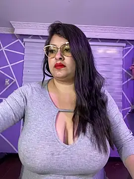 Snapshot of MiiaaJoness chatting on 02-25-26, 02:59 MiiaaJoness online show from 02-25-26, 02:59