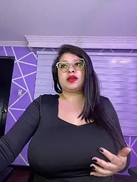 Snapshot of MiiaaJoness chatting on 02-27-26, 03:01 MiiaaJoness online show from 02-27-26, 03:01