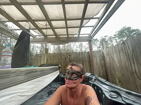 Snapshot of prainxxx22 chatting on 03-09-25, 06:32 prainxxx22 online show from 03-09-25, 06:32