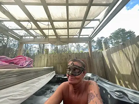 Snapshot of prainxxx22 chatting on 03-17-25, 06:32 prainxxx22 online show from 03-17-25, 06:32