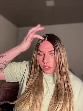 IsabellaFigueredo   online show from 03-18-26, 02:47