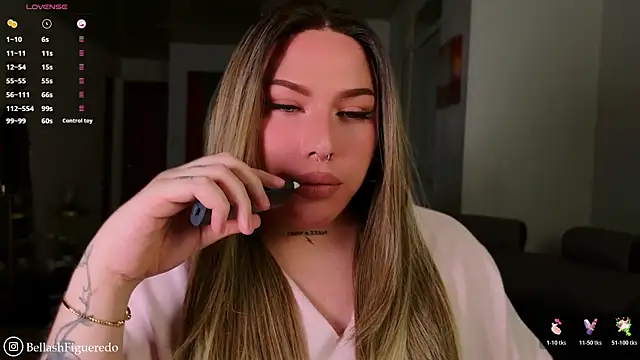 IsabellaFigueredo   online show from 04-11-26, 04:50