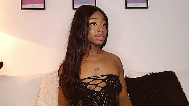 Snapshot of Ebony_D0ll chatting on 02-18-25, 04:15 Ebony D0ll online show from 02-18-25, 04:15