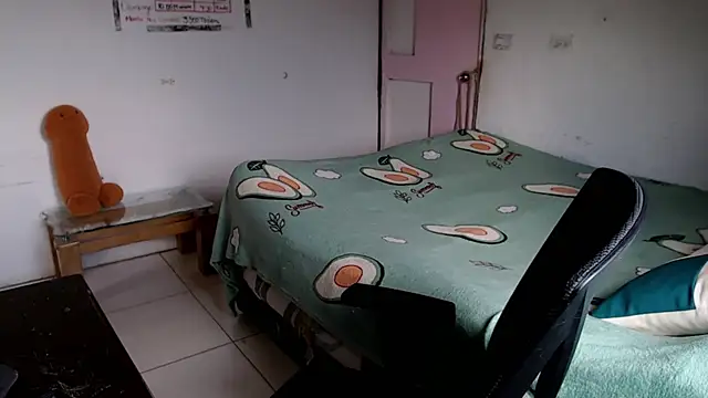 girl milk2 online show from 03-30-26, 02:51