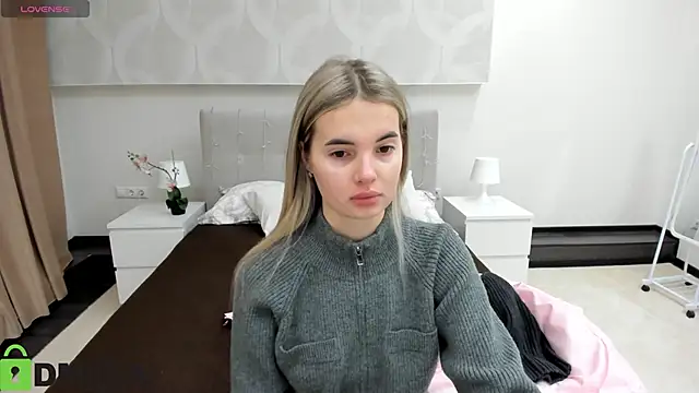 Donna Evans online show from 11-24-25, 11:48