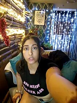 Snapshot of Hotasiansensation chatting on 03-14-25, 07:12 Hotasiansensation online show from 03-14-25, 07:12