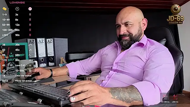 JD-69 online show from 10-28-25, 05:48