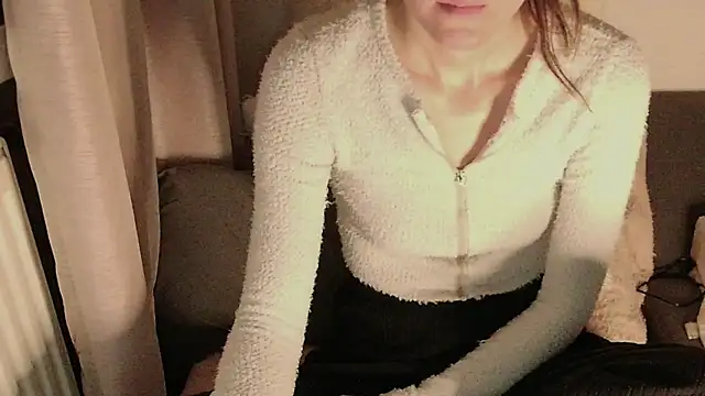 Snapshot of SecretAnni chatting on 03-05-25, 05:07 SecretAnni online show from 03-05-25, 05:07