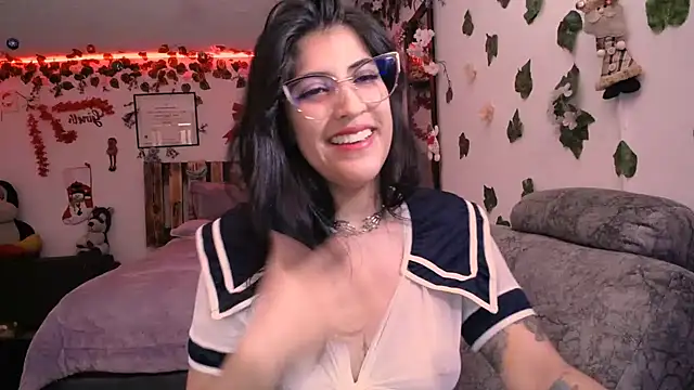 azahar  ziiz online show from 12-20-24, 07:28