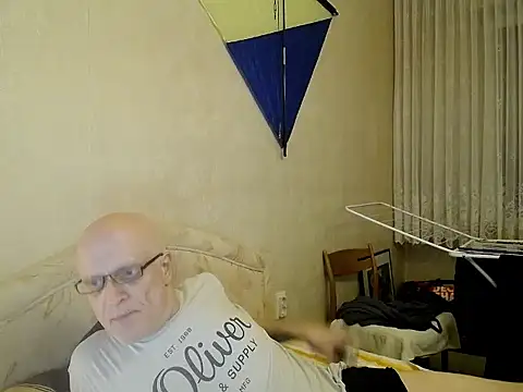 Snapshot of HornyRalfi55 chatting on 01-19-25, 09:34 HornyRalfi55 online show from 01-19-25, 09:34