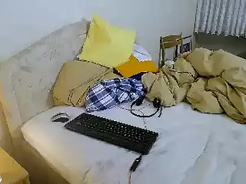 Snapshot of HornyRalfi55 chatting on 03-12-25, 08:41 HornyRalfi55 online show from 03-12-25, 08:41