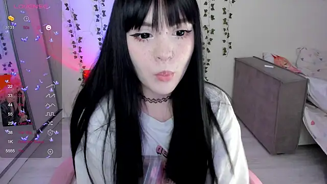 SelenaCute online show from 03-04-25, 05:11