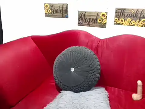 Snapshot of MAIA_2016_ chatting on 01-06-26, 06:55 MAIA 2016 online show from 01-06-26, 06:55