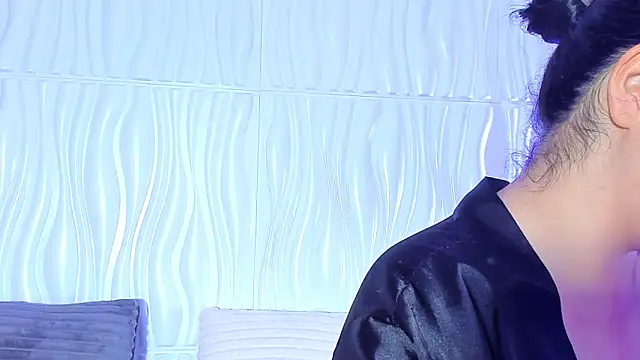 Abby  colins online show from 04-15-26, 03:52