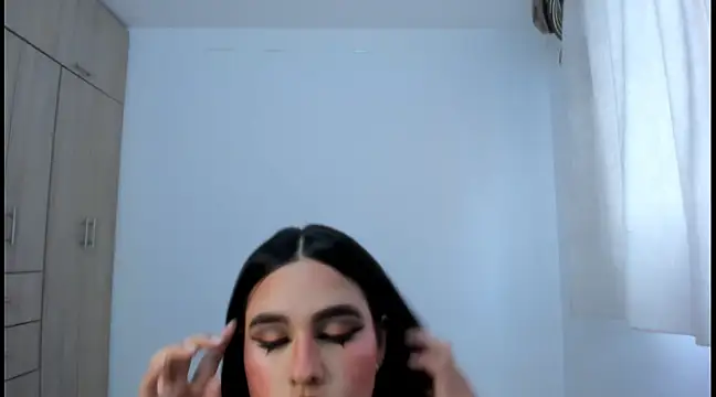 Snapshot of Hana_Zurah chatting on 02-17-25, 10:14 Hana Zurah online show from 02-17-25, 10:14