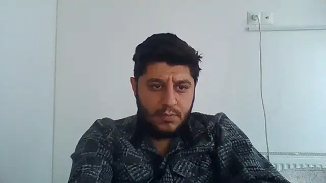 Snapshot of erkekkkadam chatting on 12-24-24, 01:17 erkekkkadam online show from 12-24-24, 01:17