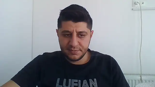 Snapshot of erkekkkadam chatting on 01-28-25, 11:17 erkekkkadam online show from 01-28-25, 11:17