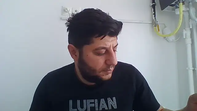 Snapshot of erkekkkadam chatting on 02-22-25, 06:06 erkekkkadam online show from 02-22-25, 06:06