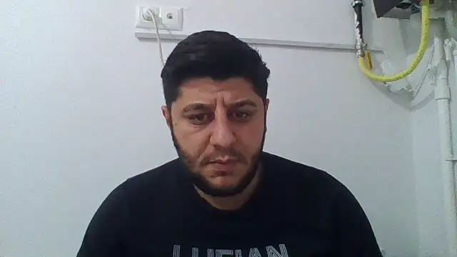 Snapshot of erkekkkadam chatting on 02-22-25, 08:20 erkekkkadam online show from 02-22-25, 08:20