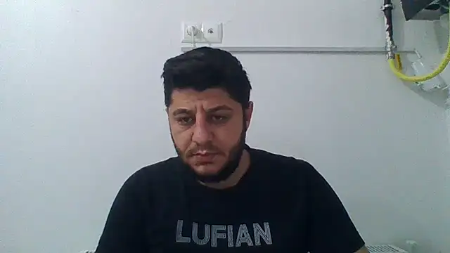 Snapshot of erkekkkadam chatting on 02-25-25, 02:36 erkekkkadam online show from 02-25-25, 02:36