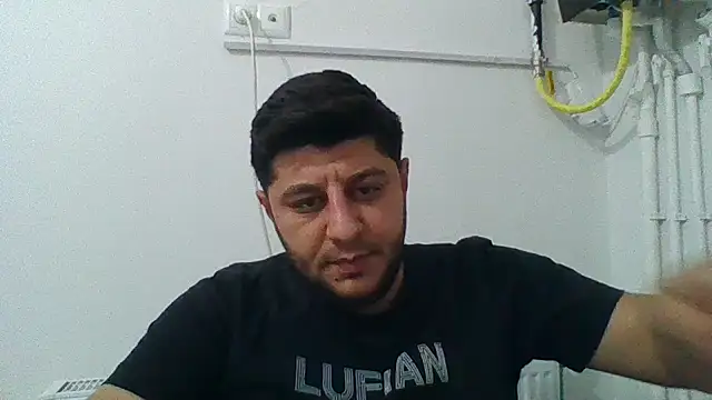 Snapshot of erkekkkadam chatting on 03-19-25, 10:09 erkekkkadam online show from 03-19-25, 10:09