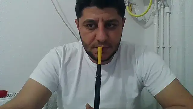 Snapshot of erkekkkadam chatting on 03-22-25, 04:58 erkekkkadam online show from 03-22-25, 04:58