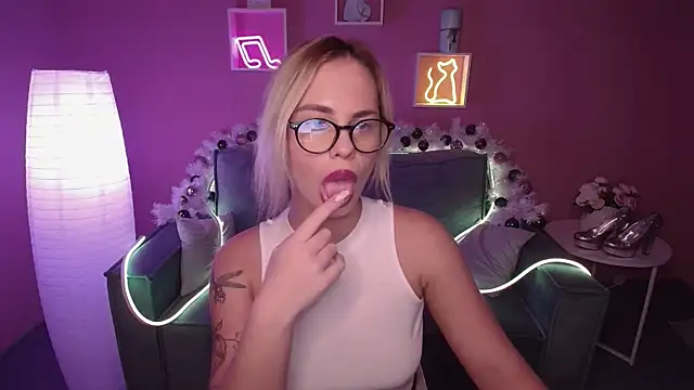 RikaRaily online show from 12-19-24, 09:51