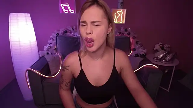 RikaRaily online show from 12-21-24, 05:47