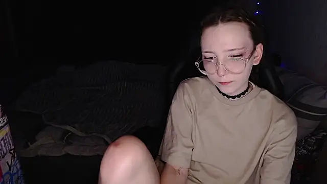 AmeliaKamishiro online show from 11-15-25, 01:58