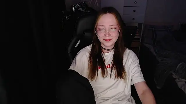 AmeliaKamishiro online show from 11-29-25, 09:45