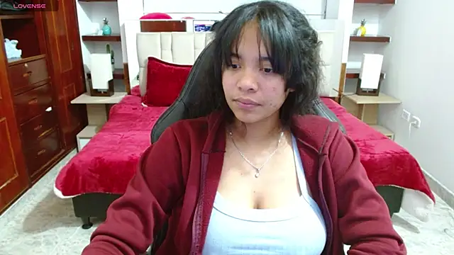 laureentt  online show from 02-13-25, 09:41