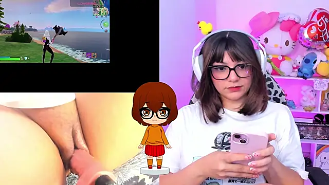 Snapshot of cinna_monroll chatting on 10-08-25, 03:04 cinna monroll online show from 10-08-25, 03:04