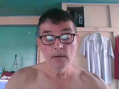 Snapshot of kavir-sebastien chatting on 10-21-25, 02:18 kavir-sebastien online show from 10-21-25, 02:18