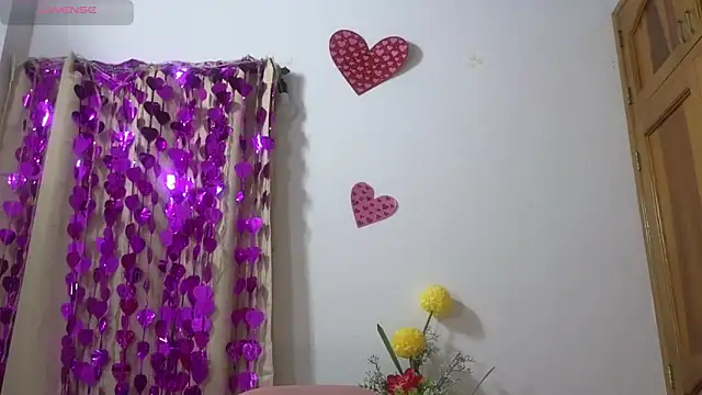 Snapshot of lovely_trix chatting on 03-04-25, 05:45 lovely trix online show from 03-04-25, 05:45