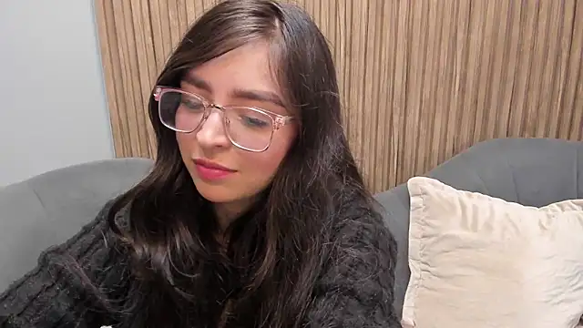 Snapshot of Eva_Macalliter chatting on 03-08-25, 02:34 Eva Macalliter online show from 03-08-25, 02:34