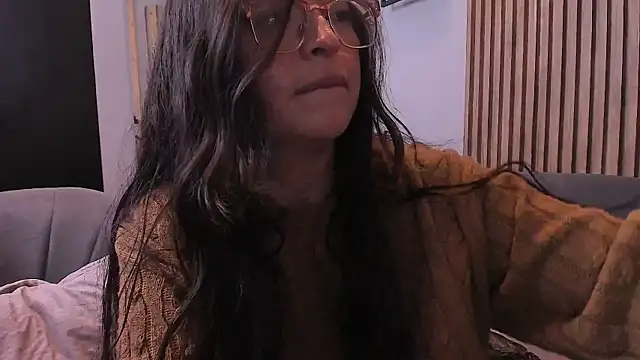 Snapshot of Eva_Macalliter chatting on 09-10-25, 01:33 Eva Macalliter online show from 09-10-25, 01:33