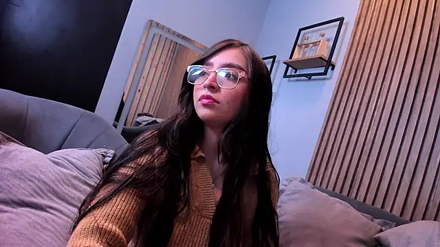 Snapshot of Eva_Macalliter chatting on 09-19-25, 10:16 Eva Macalliter online show from 09-19-25, 10:16