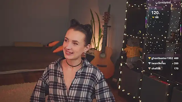 Snapshot of bananya_kitty chatting on 03-10-25, 10:24 bananya kitty online show from 03-10-25, 10:24