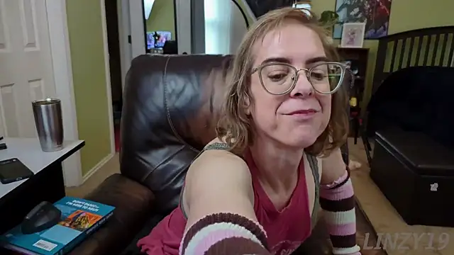 Linzy 19 online show from 01-09-25, 08:22