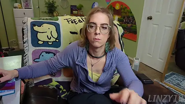 Linzy 19 online show from 02-11-25, 02:57