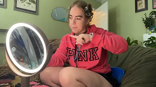 Linzy 19 online show from 02-20-26, 02:50