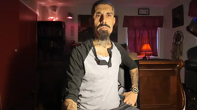 Snapshot of RoosterWabbit chatting on 01-05-25, 12:53 RoosterWabbit online show from 01-05-25, 12:53