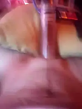 Snapshot of RoosterWabbit chatting on 01-10-25, 02:45 RoosterWabbit online show from 01-10-25, 02:45