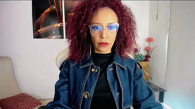 ScarlettMalbec online show from 10-18-25, 10:10