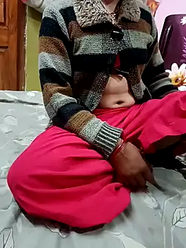 COUPLLE VILLAGE online show from 12-25-24, 04:32