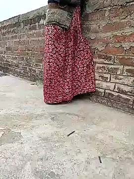 COUPLLE VILLAGE online show from 12-28-24, 06:39