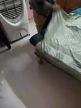 COUPLLE VILLAGE online show from 01-10-25, 10:50