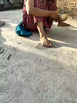 COUPLLE VILLAGE online show from 02-06-25, 10:48